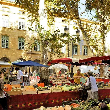 Le Rambot - De Charme Avec Grande Terrasse Parking Centre - Proche Bellegarde آيكس أومبروفينس