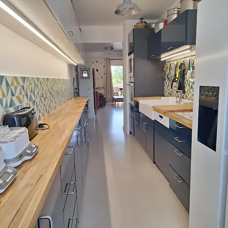 Le Rambot - De Charme Avec Grande Terrasse Parking Centre - Proche Bellegarde آيكس أومبروفينس
